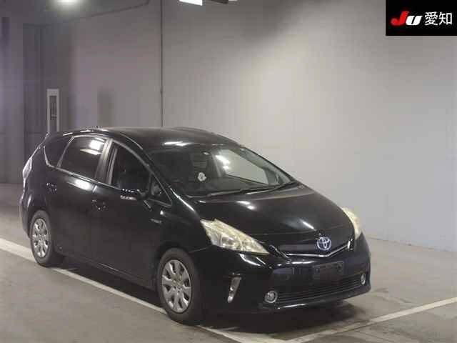 30566 TOYOTA PRIUS ALPHA ZVW41W 2011 г. (JU Aichi)